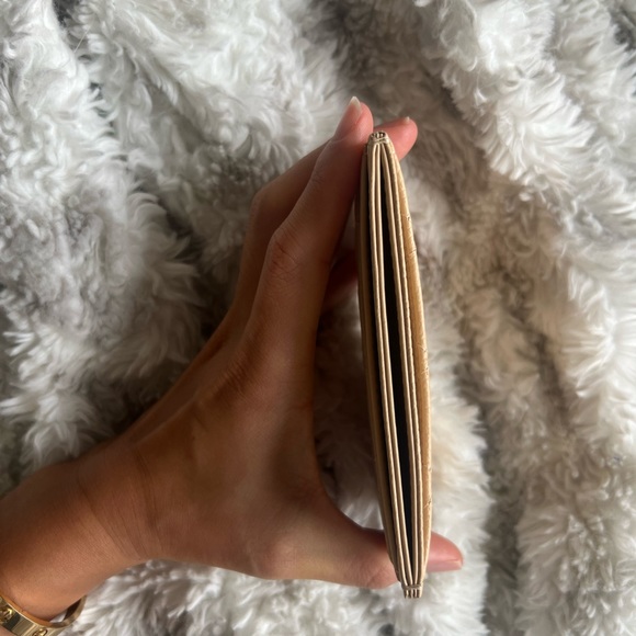 Brand new Chanel cardholder/wallet in caviar leather with gold hardware!!! - Picture 7 of 11